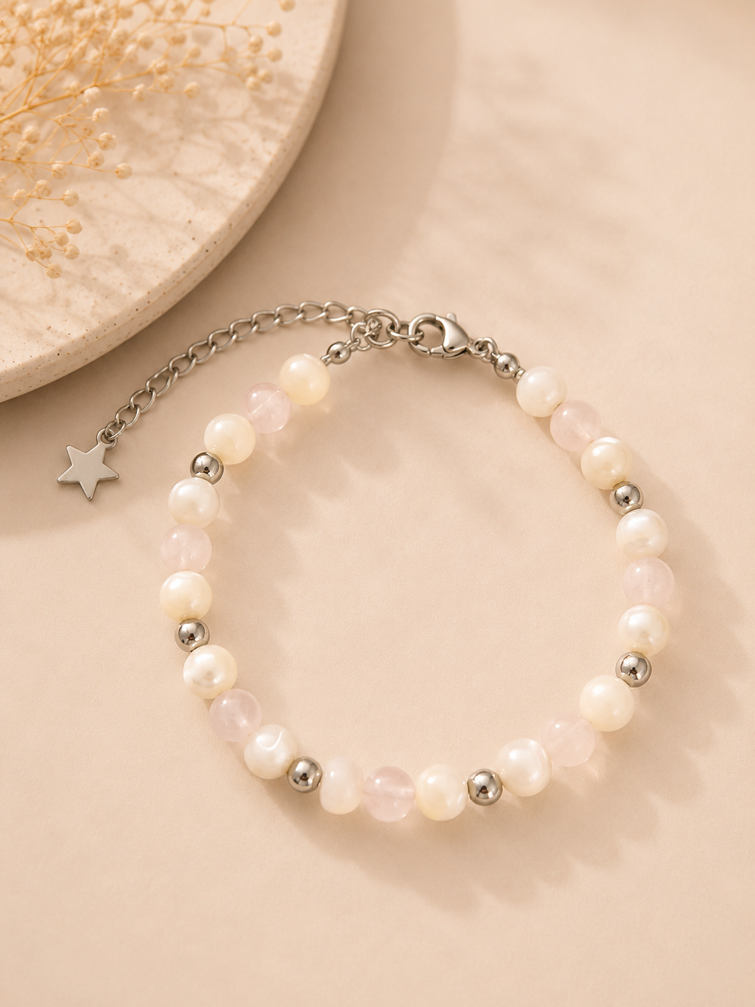 Bracelet "Je m'accorde de la douceur" – Nacre & Quartz Rose