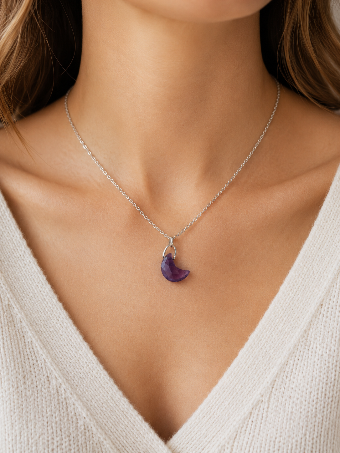 Collier Petite Lune en Améthyste