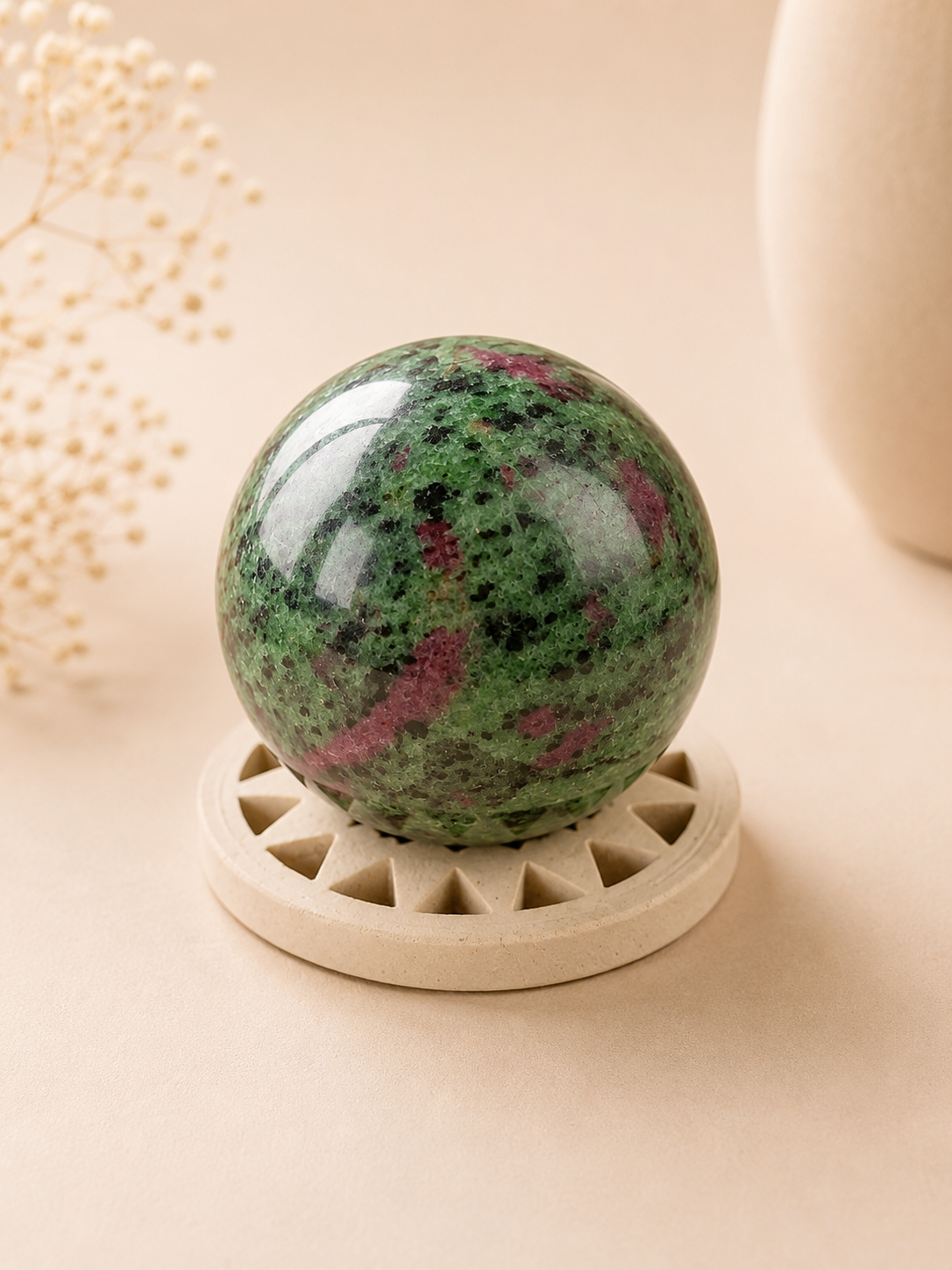 Boule en Fuchsite Rubis