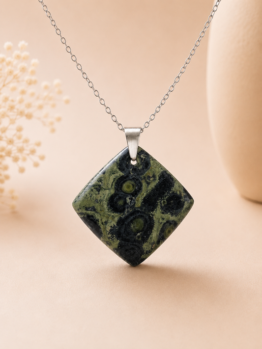 Collier Losange en Jaspe Kambaba